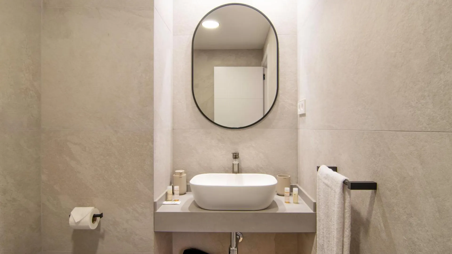 Stay U-Nique Apartment Comte Gueell Barcelona 0*,  Spanien